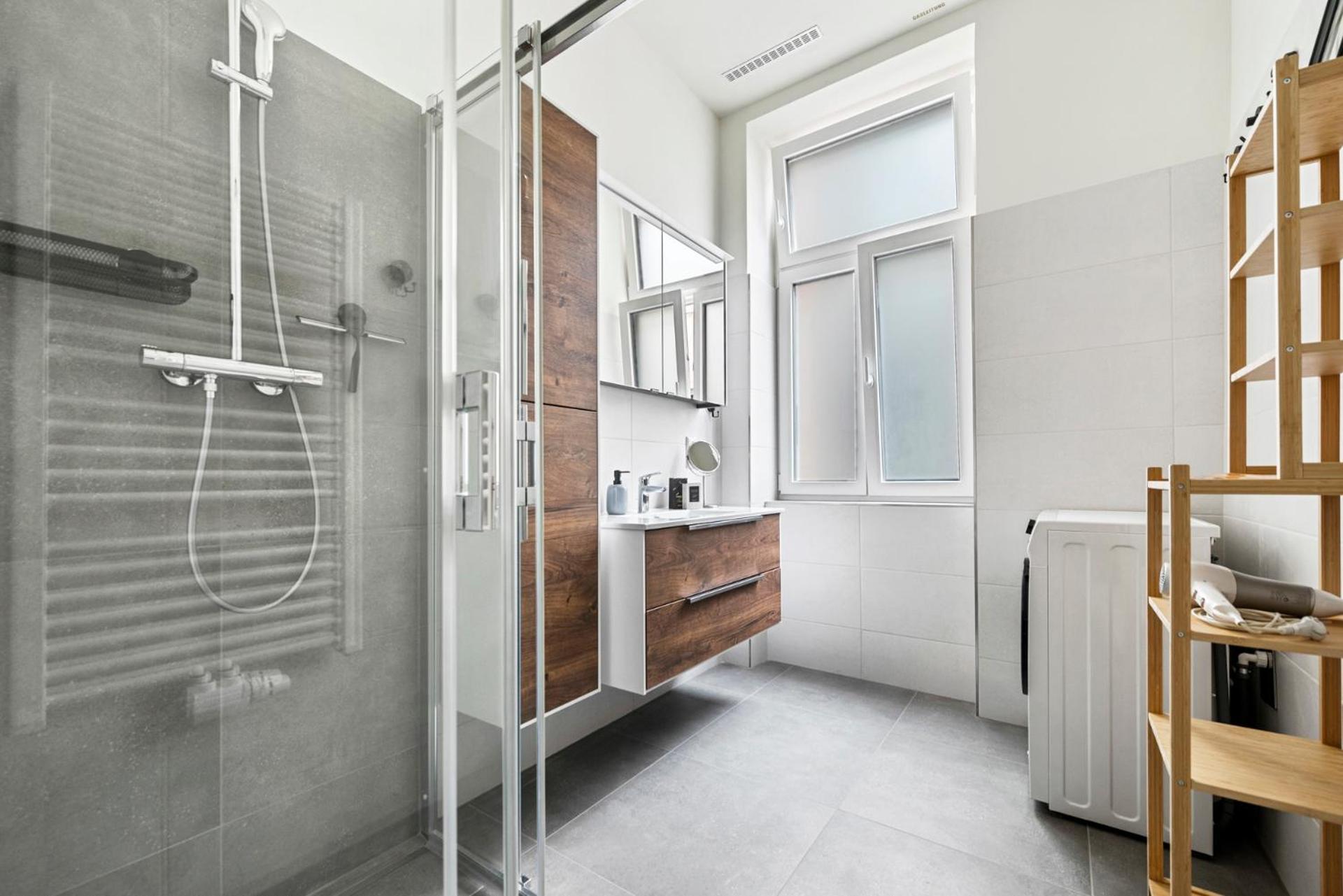 Cozy, Generous City Apartment - 10 Min To City-Centre - Contactless 24H Check-In Vídeň Exteriér fotografie